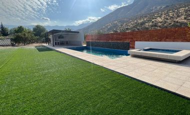 Parcela 5000 mt2 con casa Agua y Luz