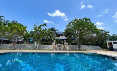 4-bedroom mansion luxury for sale among mountain views in Ao Nang, Krabi.