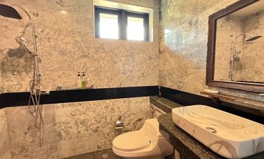 4-bedroom mansion luxury for sale among mountain views in Ao Nang, Krabi.