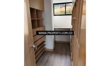 Casa en Arriendo Loma del Escobero Envigado