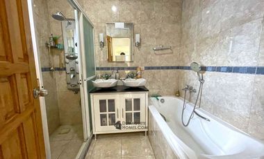 6 BEDROOM HOUSE FOR SALE IN SIBULAN