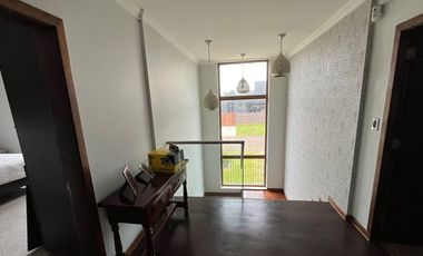 Vendemos en Temuco  hermosa casa en Lomas del Carmen