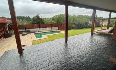 Vendemos en Temuco  hermosa casa en Lomas del Carmen