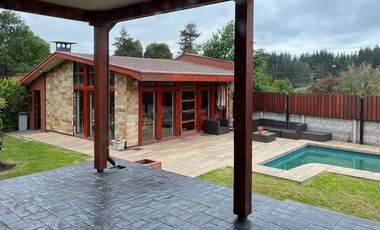 Vendemos en Temuco  hermosa casa en Lomas del Carmen