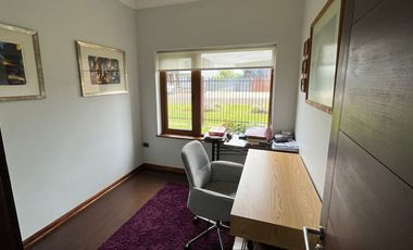 Vendemos en Temuco  hermosa casa en Lomas del Carmen