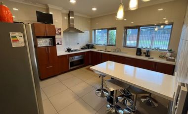 Vendemos en Temuco  hermosa casa en Lomas del Carmen