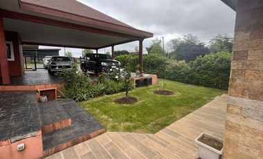 Vendemos en Temuco  hermosa casa en Lomas del Carmen