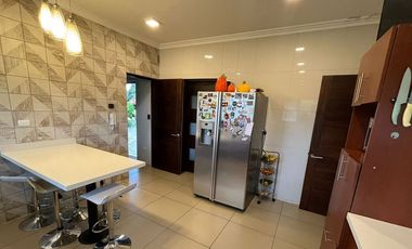 Vendemos en Temuco  hermosa casa en Lomas del Carmen