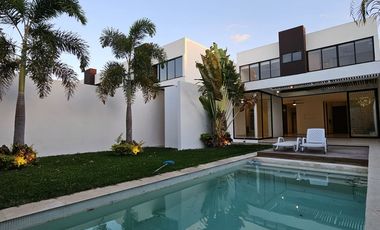 CASA EN VENTA TEMOZÓN NORTE 4 RECAMARAS