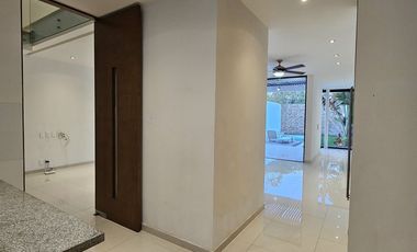 CASA EN VENTA TEMOZÓN NORTE 4 RECAMARAS