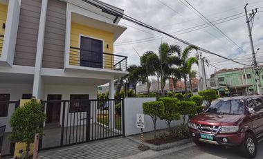 Townhouse Subdivision near Las Piñas Riverdrive
