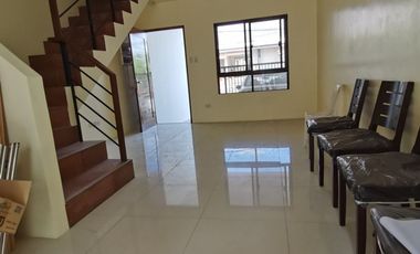 Townhouse Subdivision near Las Piñas Riverdrive