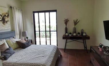 Townhouse Subdivision near Las Piñas Riverdrive