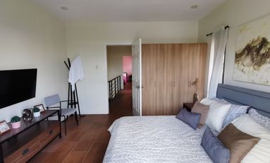Townhouse Subdivision near Las Piñas Riverdrive