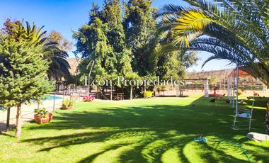 Leon Propiedades arrienda 2ha.con hermosa casa y piscina en sector Los Naranjos, Curacavi.