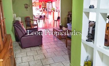 Leon Propiedades arrienda 2ha.con hermosa casa y piscina en sector Los Naranjos, Curacavi.