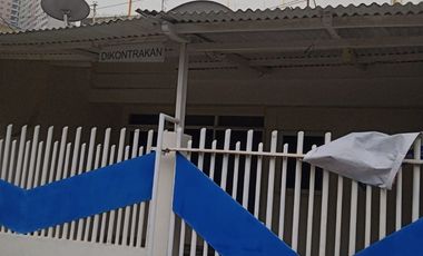 Rumah disewakan di Dukuh Pakis, Surabaya