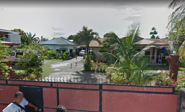 Spacious 1,018 sqm Lot with Houses for Sale in Talisay City – Ideal for Development