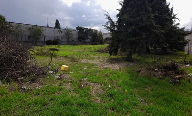Venta de terreno de 2.462 m2 comercial en Calderón