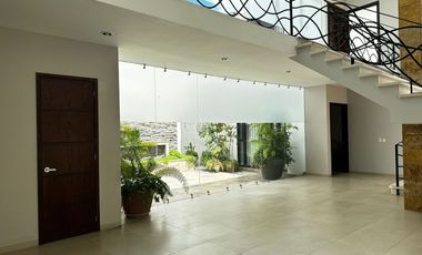 CASA EN RENTA EN CONDOMINIO XV