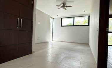 CASA EN RENTA EN CONDOMINIO XV