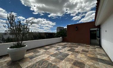 CASA EN RENTA EN CONDOMINIO XV