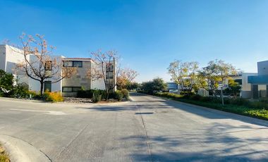 CASA EN RENTA EN CONDOMINIO XV