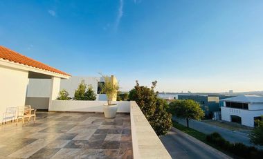 CASA EN RENTA EN CONDOMINIO XV