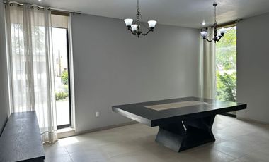 CASA EN RENTA EN CONDOMINIO XV