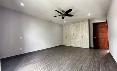 CASA EN RENTA EN CONDOMINIO XV