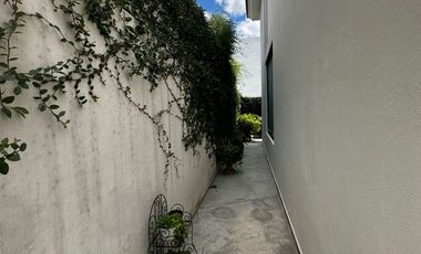 CASA EN RENTA EN CONDOMINIO XV