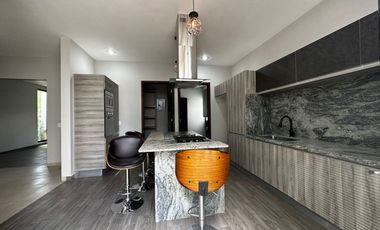 CASA EN RENTA EN CONDOMINIO XV