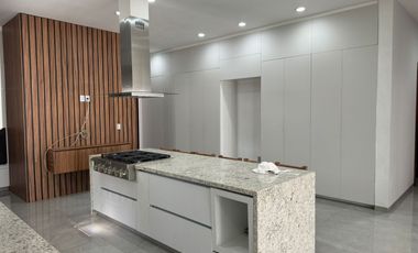 Casa en Bosque de los Lagos en Venta de Lujo, Andares, Puerta de Hierro Zapopan