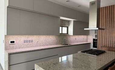 Casa en Bosque de los Lagos en Venta de Lujo, Andares, Puerta de Hierro Zapopan