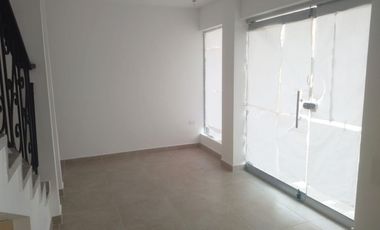 PR21545 Casa Comercial en arriendo en el sector Bolivariana
