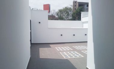 PR21545 Casa Comercial en arriendo en el sector Bolivariana