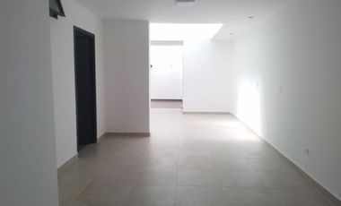 PR21545 Casa Comercial en arriendo en el sector Bolivariana