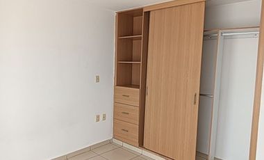 casa en renta en juriquilla cerca de UVM