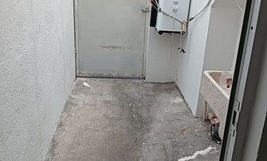 casa en renta en juriquilla cerca de UVM