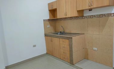 Suite de alquiler en La Garzota, 1 parqueo, Incluye agua potable.