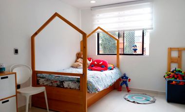 PR7909 Casa en arriendo en Envigado