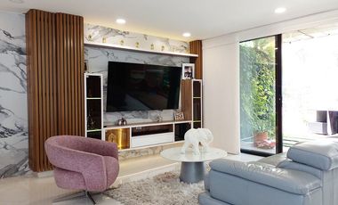 PR7909 Casa en arriendo en Envigado