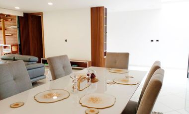 PR7909 Casa en arriendo en Envigado