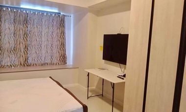 FOR SALE: SEAVIEW STUDIO CONDO UNIT IN MANDANI BAY SUITES. MOVE-IN READY. FULLY- FURNISHED. NEAR CEBU DOCTOR'S UNIVERSITY-MANDAUE CITY, CEBU.
