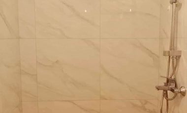 FOR SALE: SEAVIEW STUDIO CONDO UNIT IN MANDANI BAY SUITES. MOVE-IN READY. FULLY- FURNISHED. NEAR CEBU DOCTOR'S UNIVERSITY-MANDAUE CITY, CEBU.