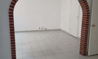 CASA EN RENTA PARA OFICINAS, CLINICA O CONSULTORIO EN VERTIZ