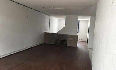 CASA EN RENTA PARA OFICINAS, CLINICA O CONSULTORIO EN VERTIZ