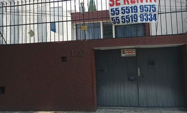 CASA EN RENTA PARA OFICINAS, CLINICA O CONSULTORIO EN VERTIZ