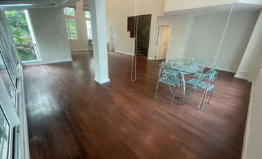 HOT ! 4 Stories Townhouse for Sale 4 Bedrooms 6 Bathrooms corner house located in the middle of ThongLo area, British Town Thonglor