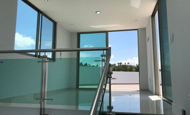 Casa en venta 4 niveles  en la cima de Zapopan